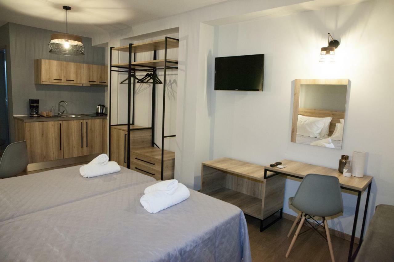 2The Point Athens Suites & Appartments In Plaka Exterior photo